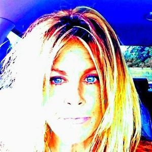 Meet your Posher, Rie